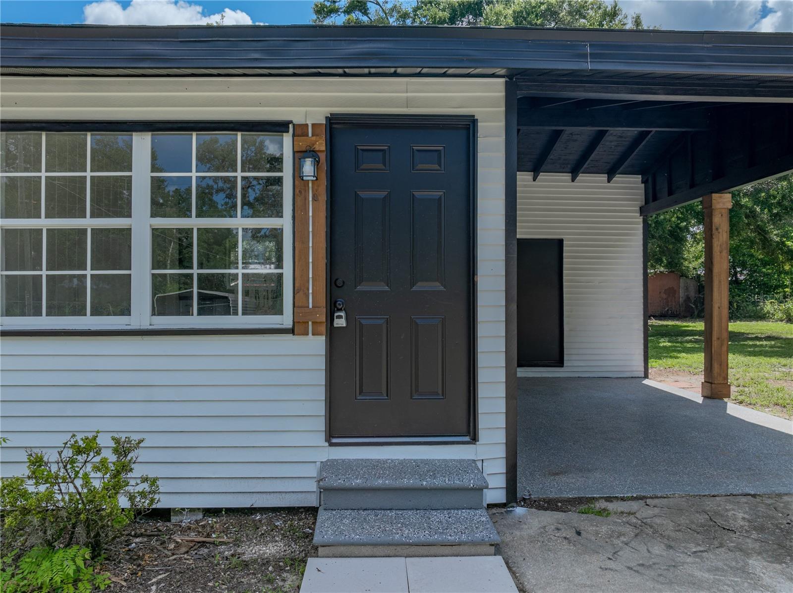 HILLCREST MANOR - Residential