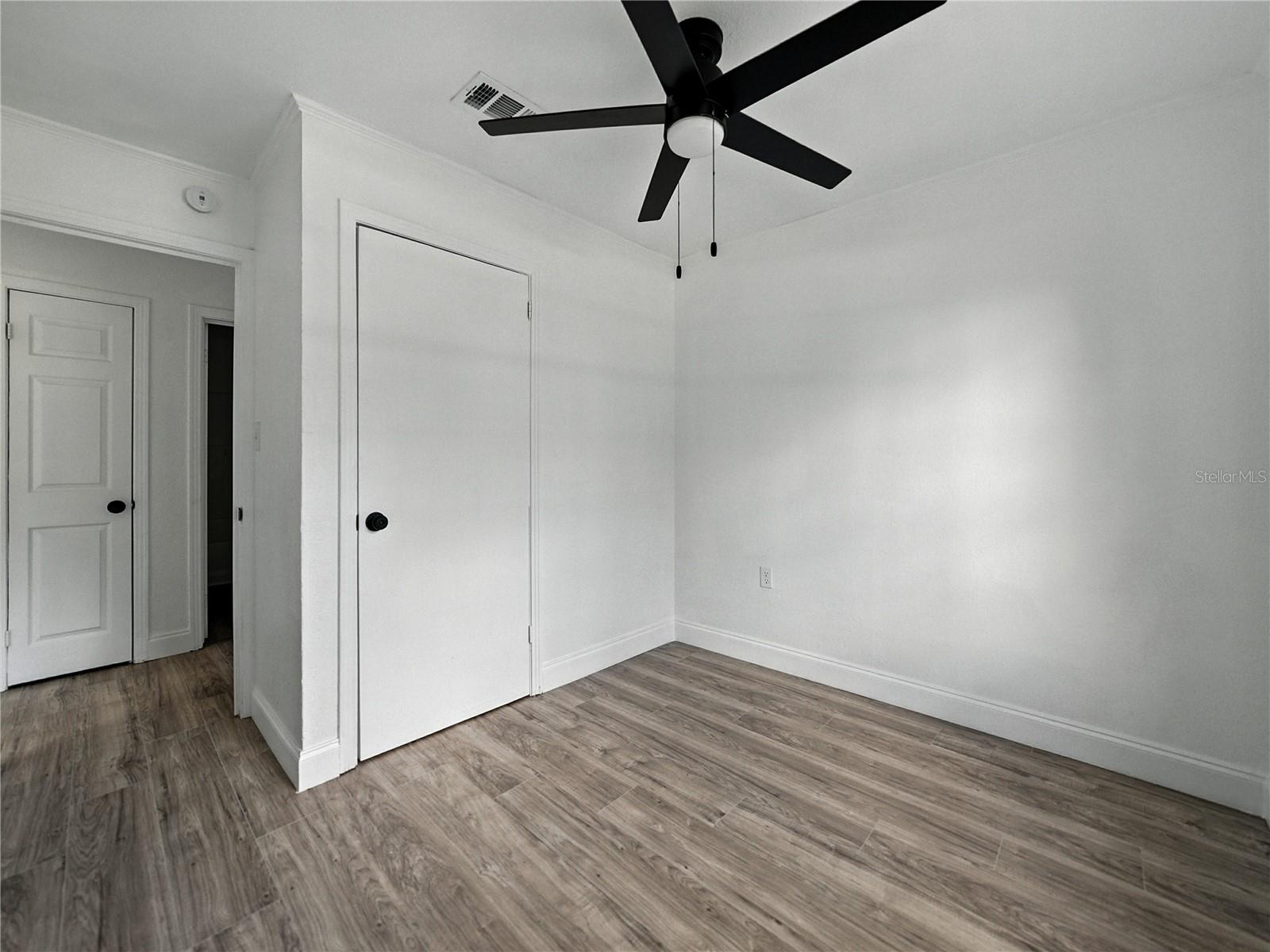 HILLCREST MANOR - Residential