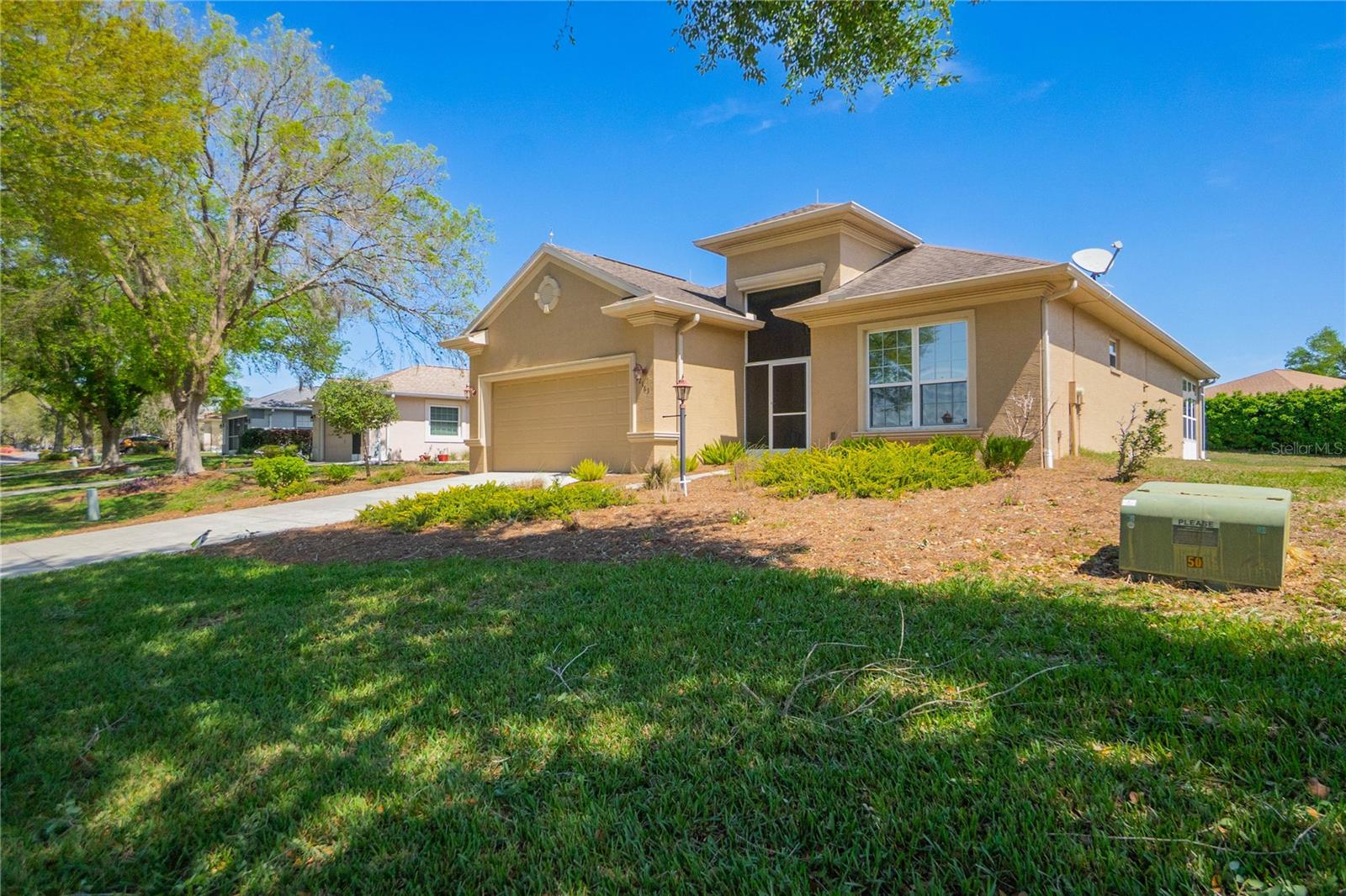 2163 N BRENTWOOD CIRCLE