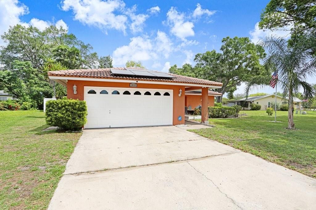 Photo of 1632 Heather Place, Palm Harbor, FL 34684 (MLS # TB8493682)