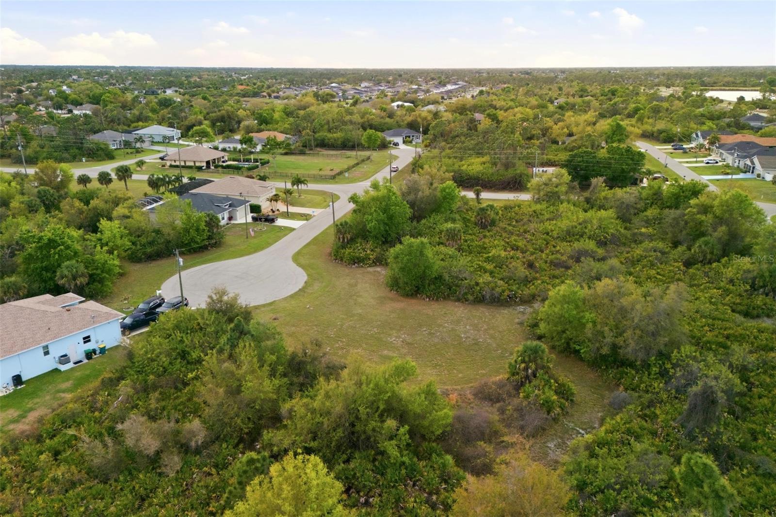 ROTONDA LAKES - Land