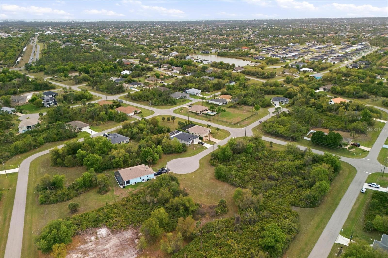 ROTONDA LAKES - Land