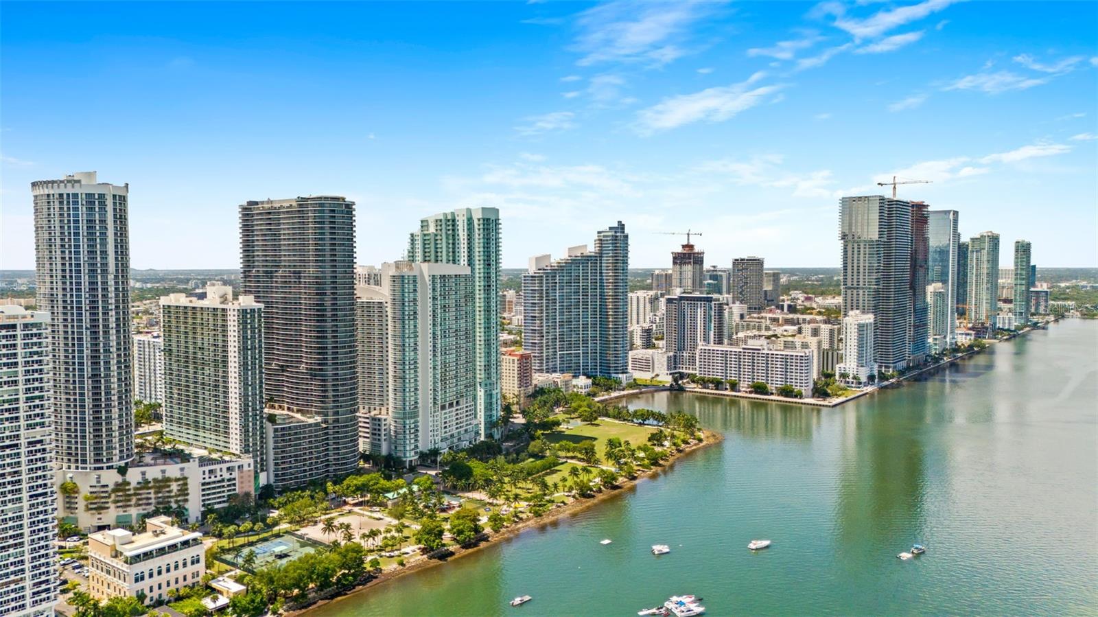 1800 N BAYSHORE DRIVE 3704