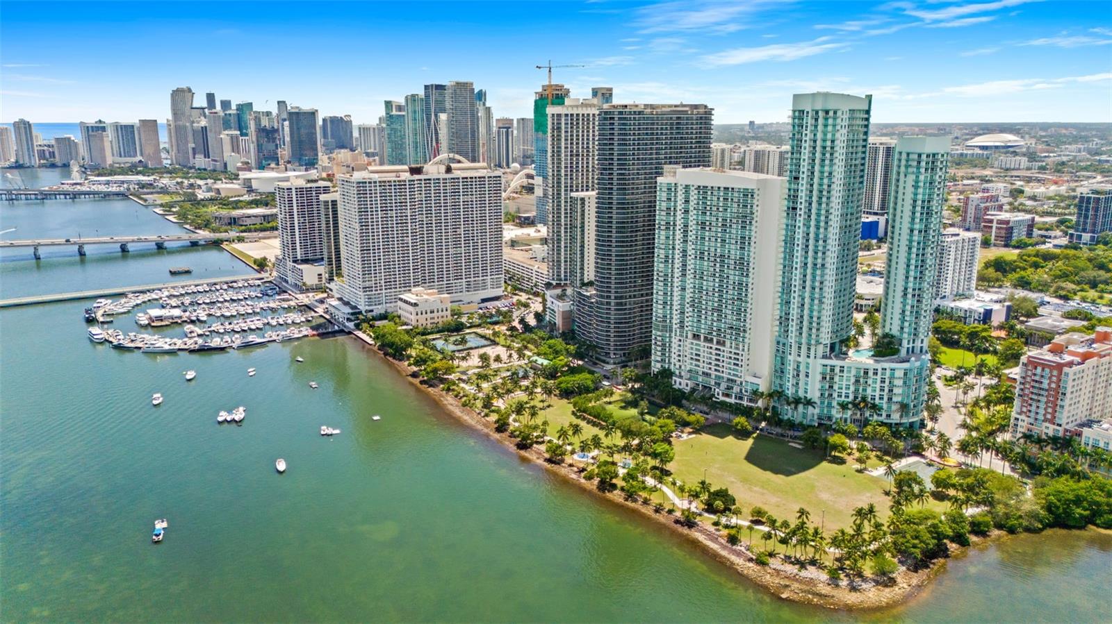 1800 N BAYSHORE DRIVE 3704