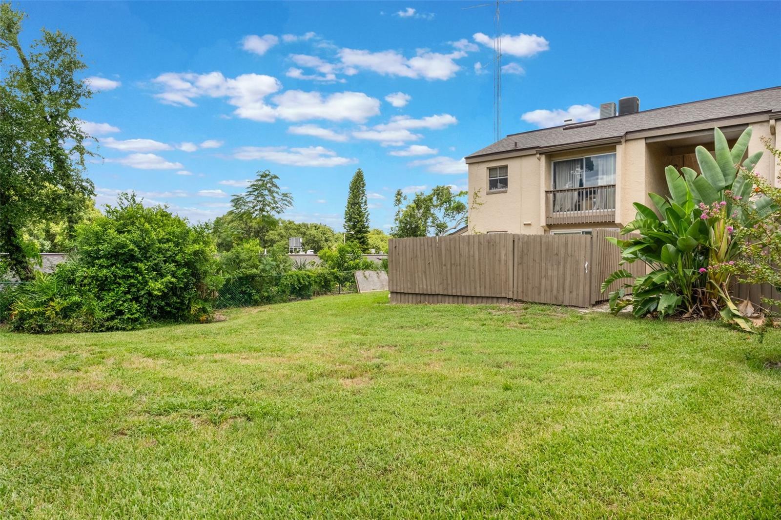 552 WINDMEADOWS STREET