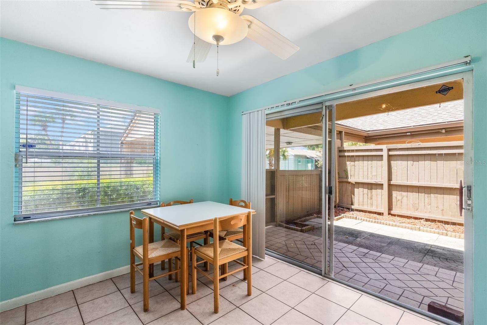 552 WINDMEADOWS STREET