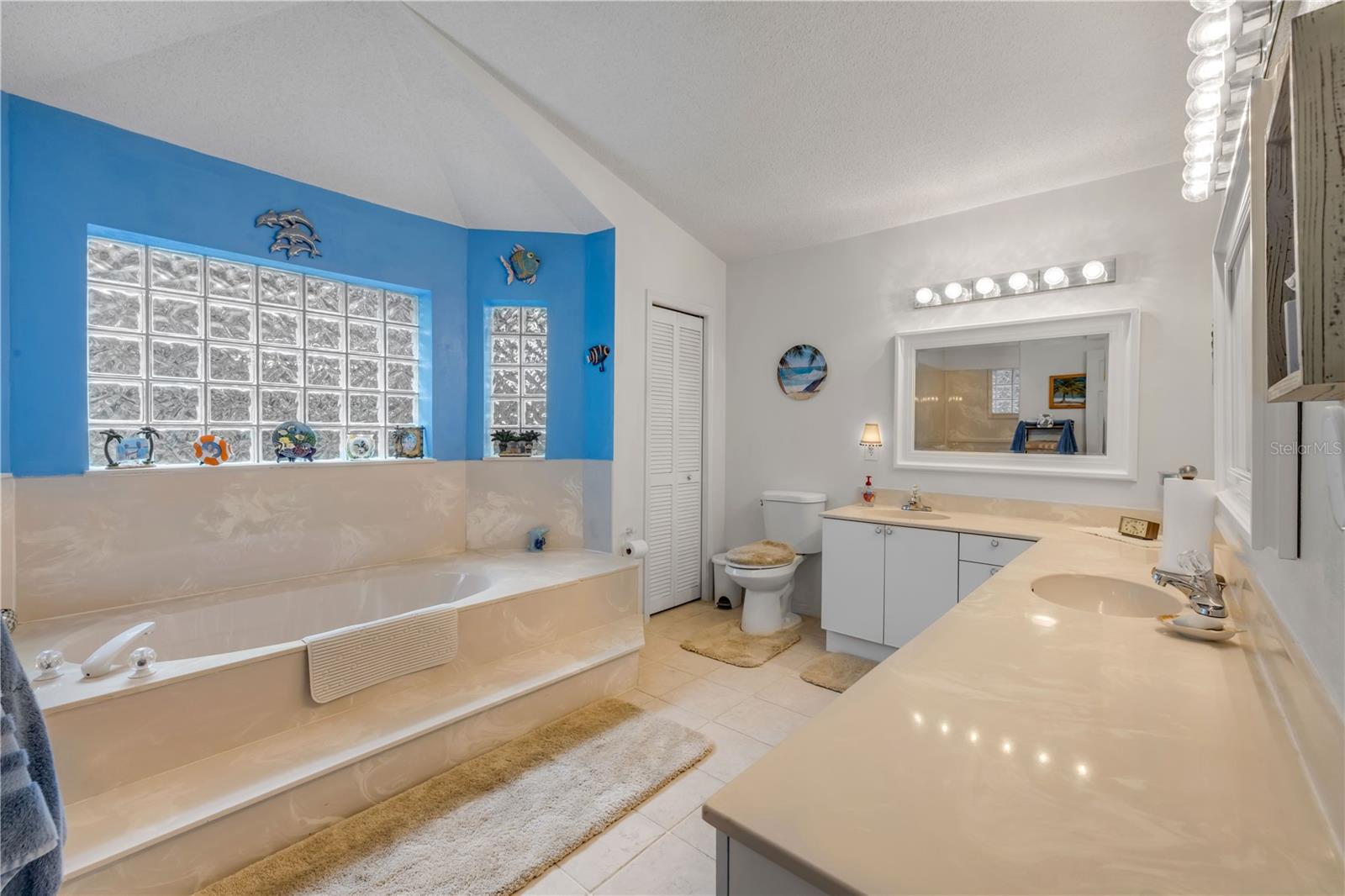 INDIGO UNIT 06 - Residential