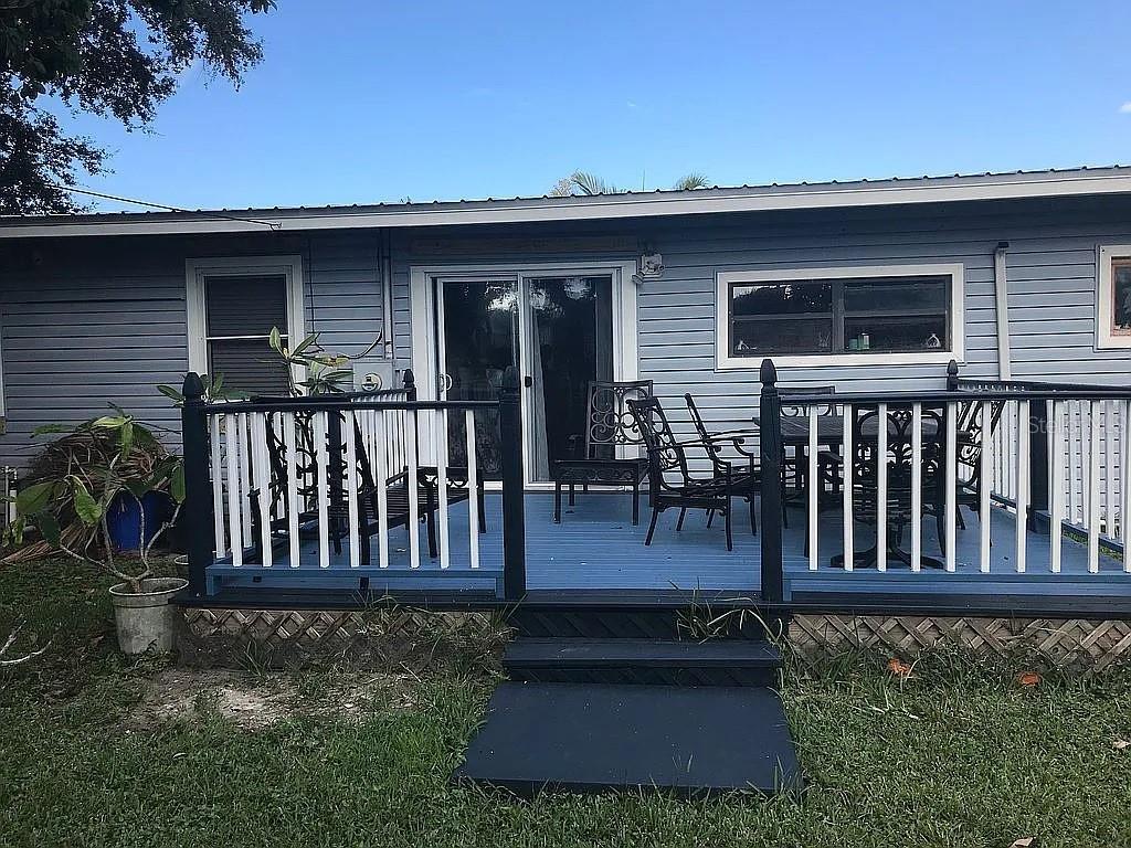 227 WOODLAND AVENUE