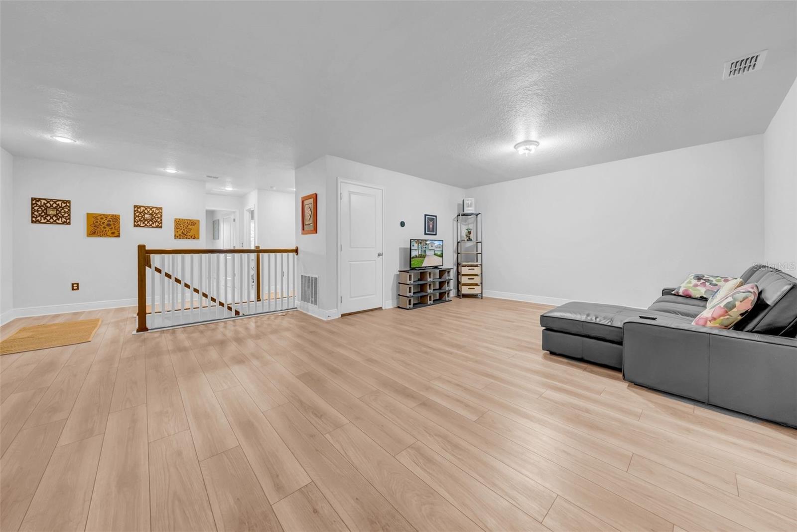 BAYSIDE TERRACE - Residential