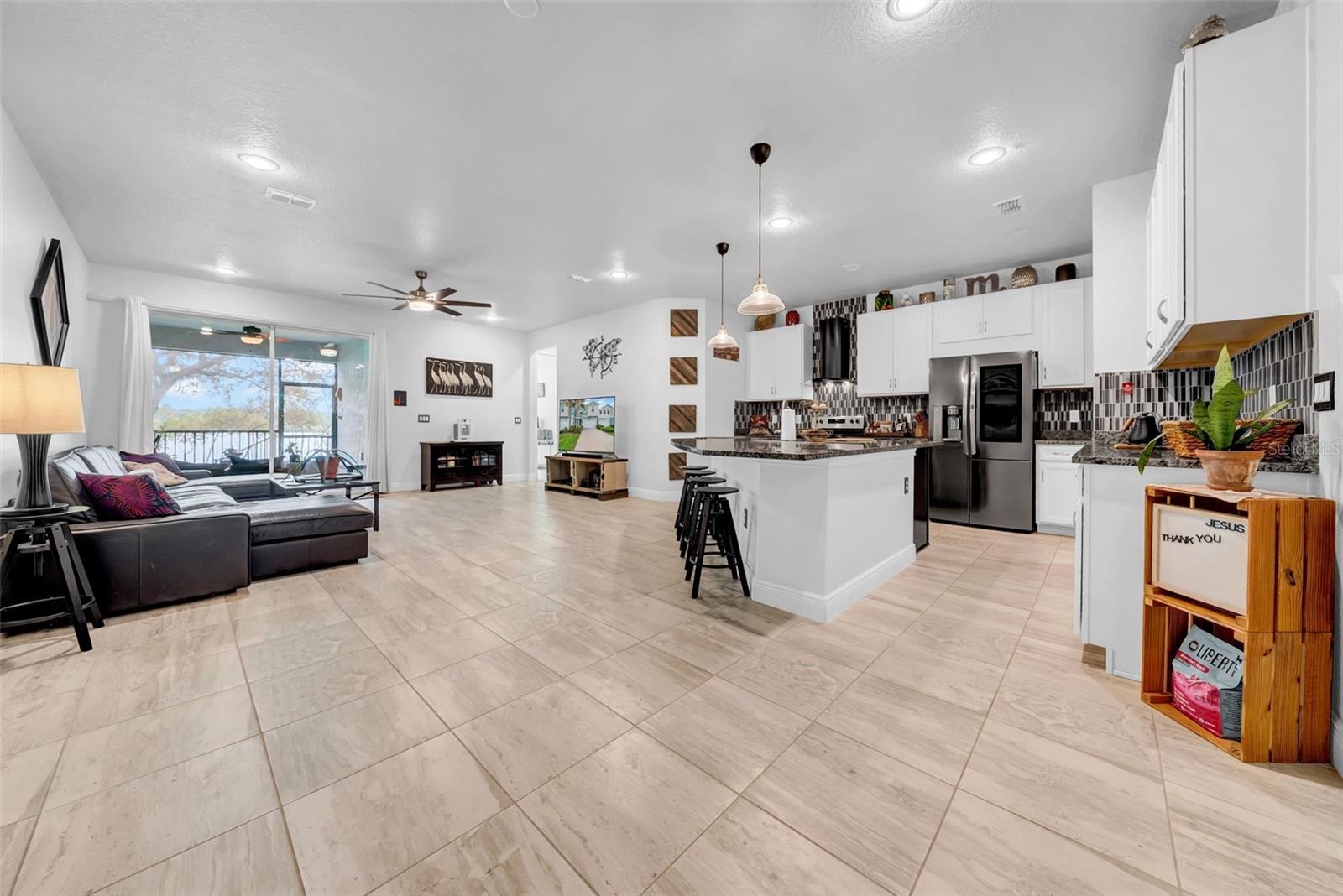 BAYSIDE TERRACE - Residential