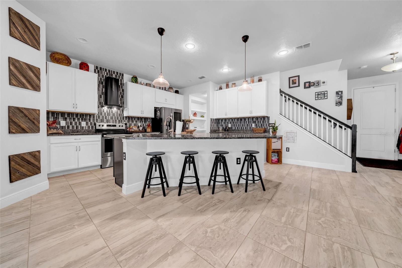 BAYSIDE TERRACE - Residential