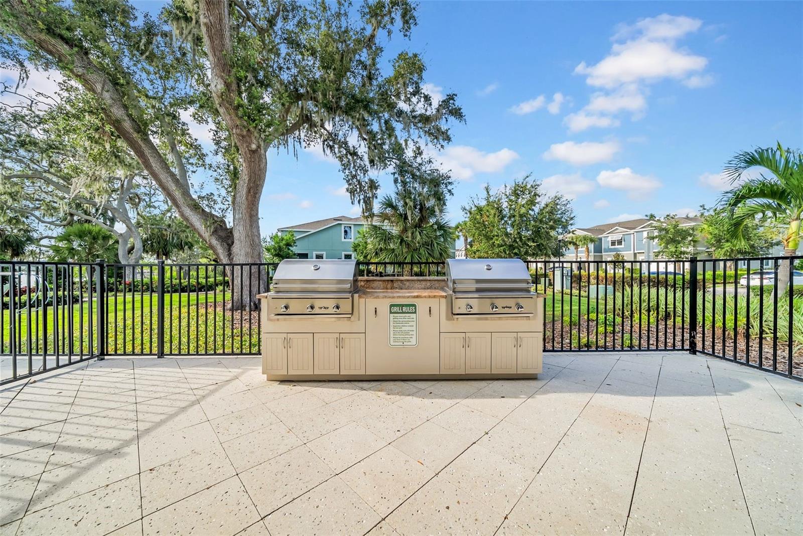 BAYSIDE TERRACE - Residential