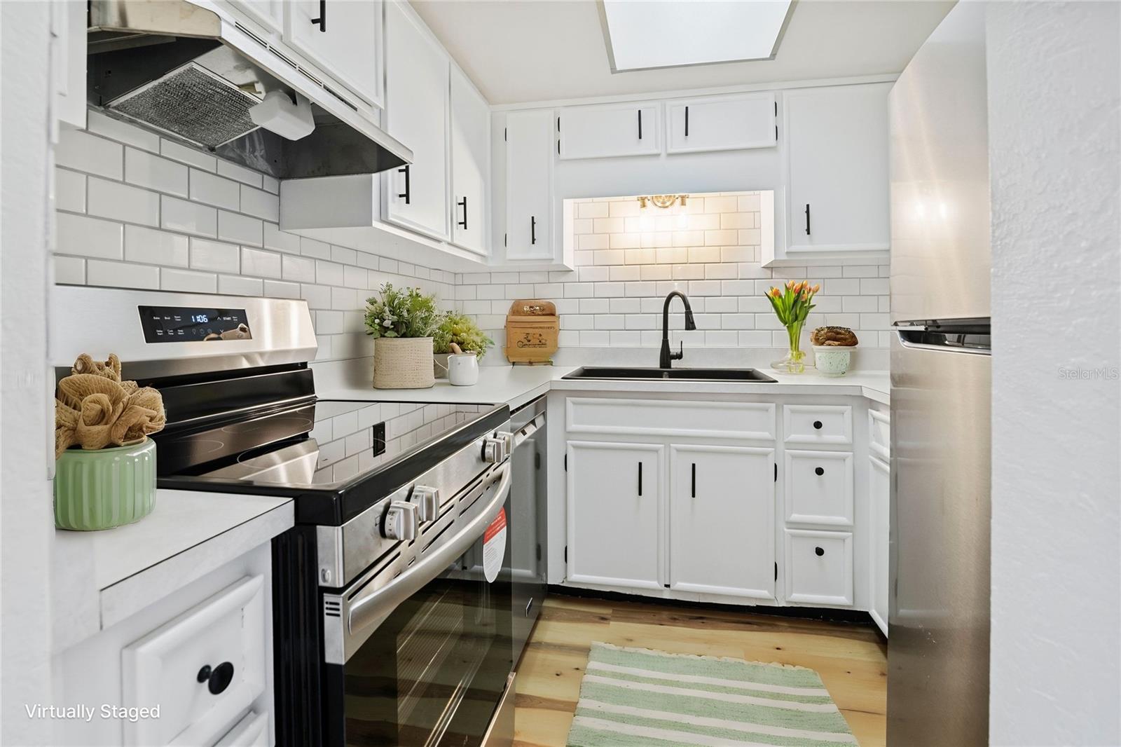 CORONADO COVE 01 - Residential