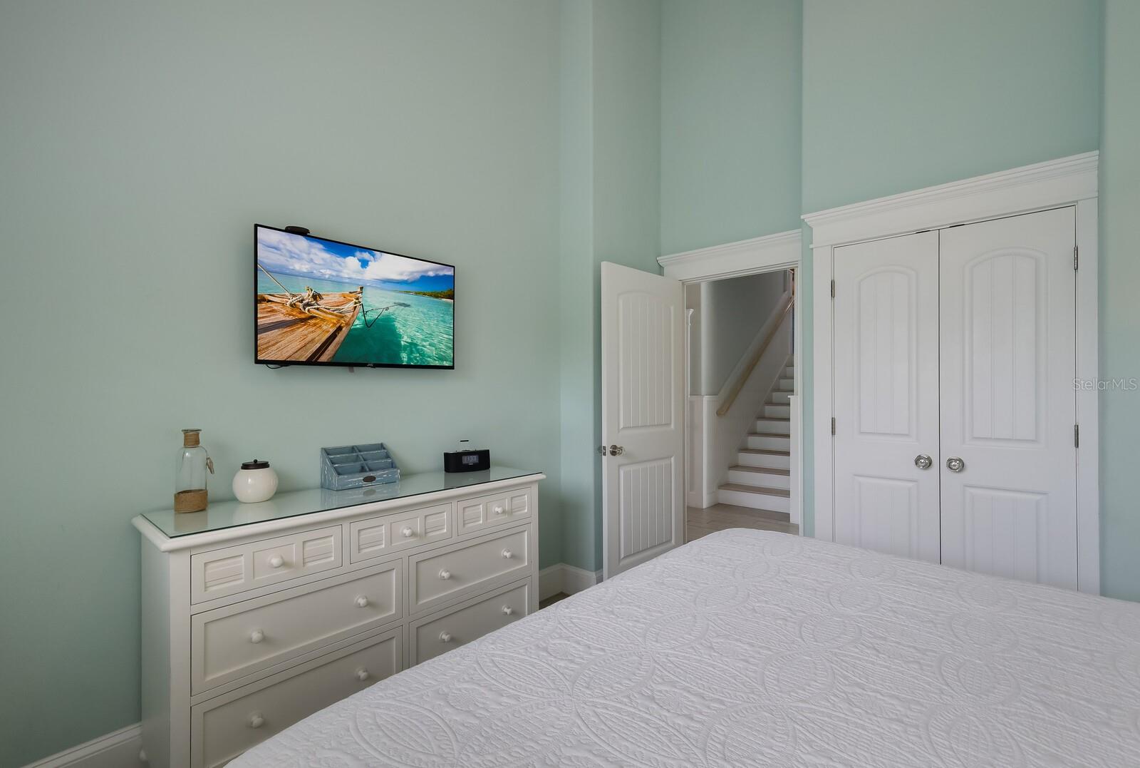 WEST WIND SHORES - Residential