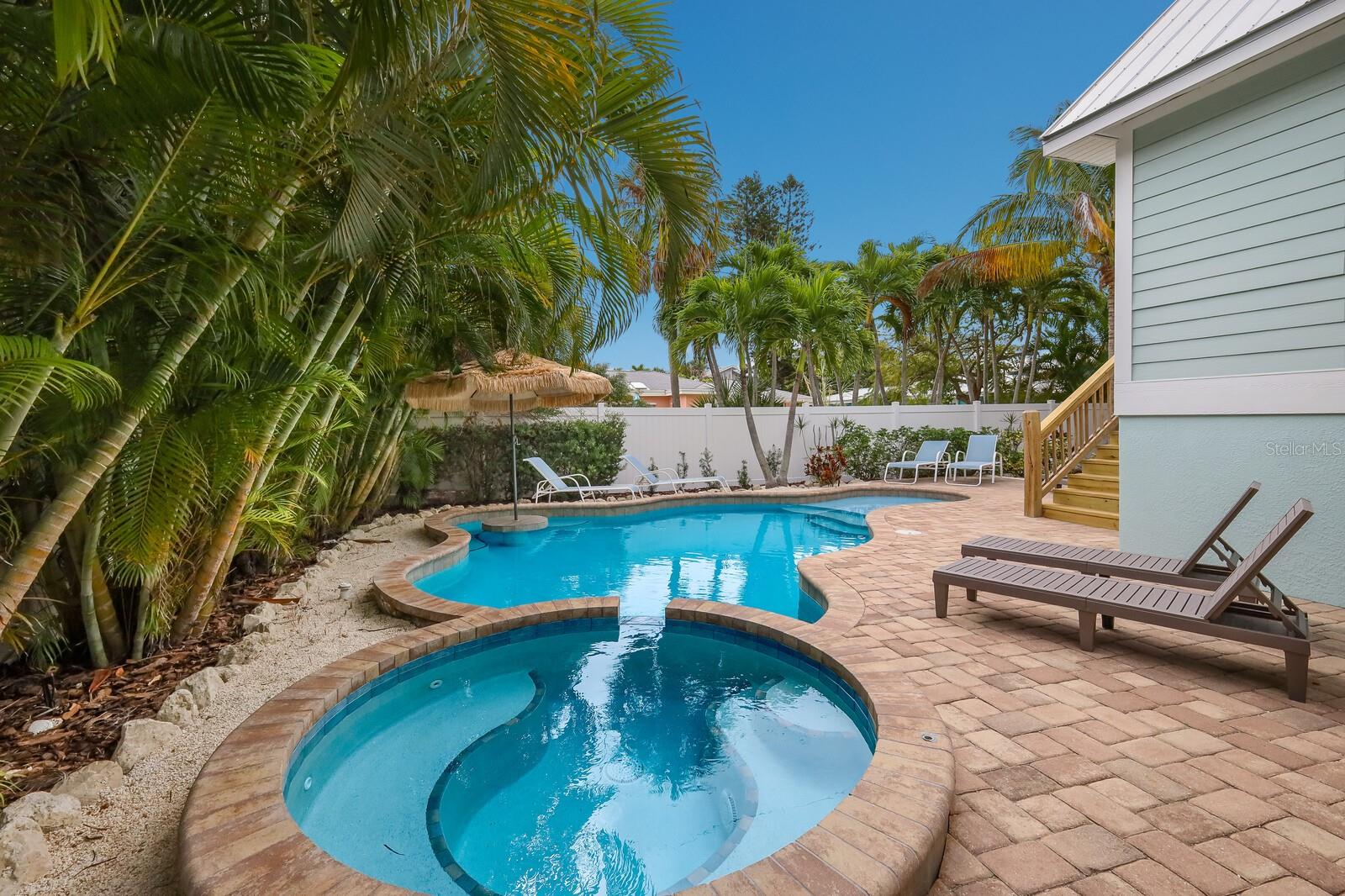 WEST WIND SHORES - Residential