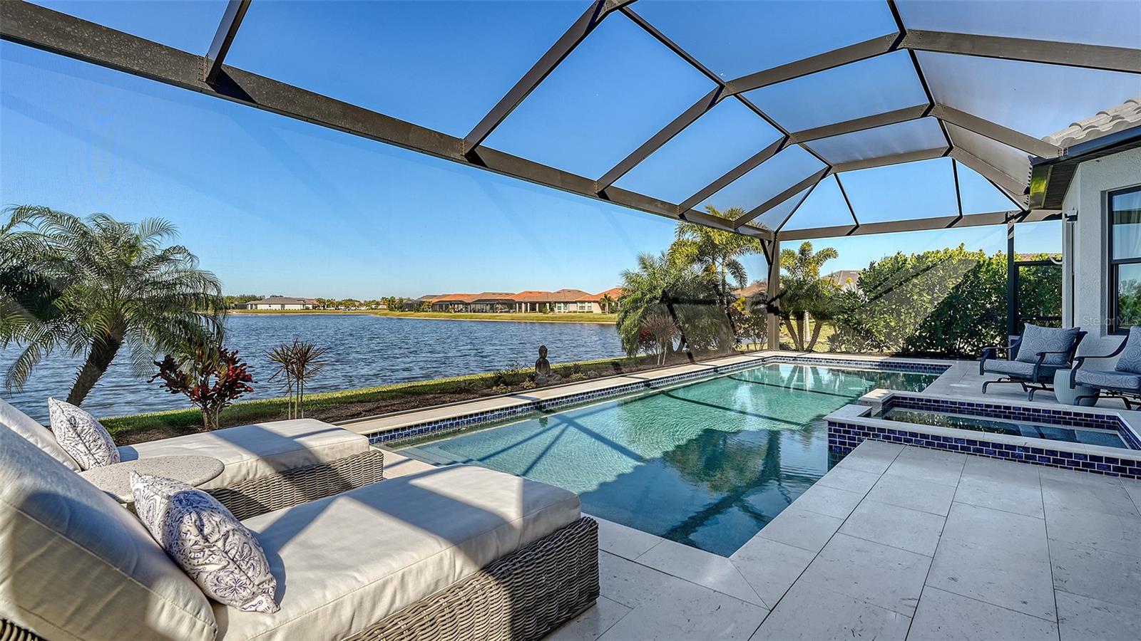 ARTISAN LAKES - Residential