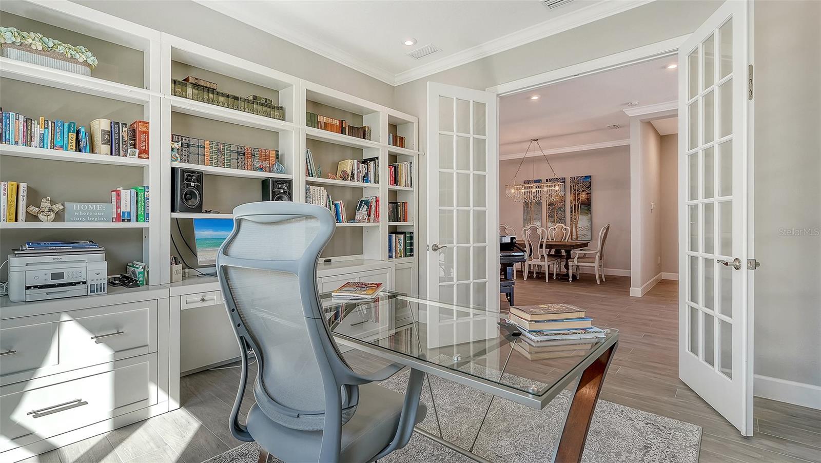 ARTISAN LAKES - Residential