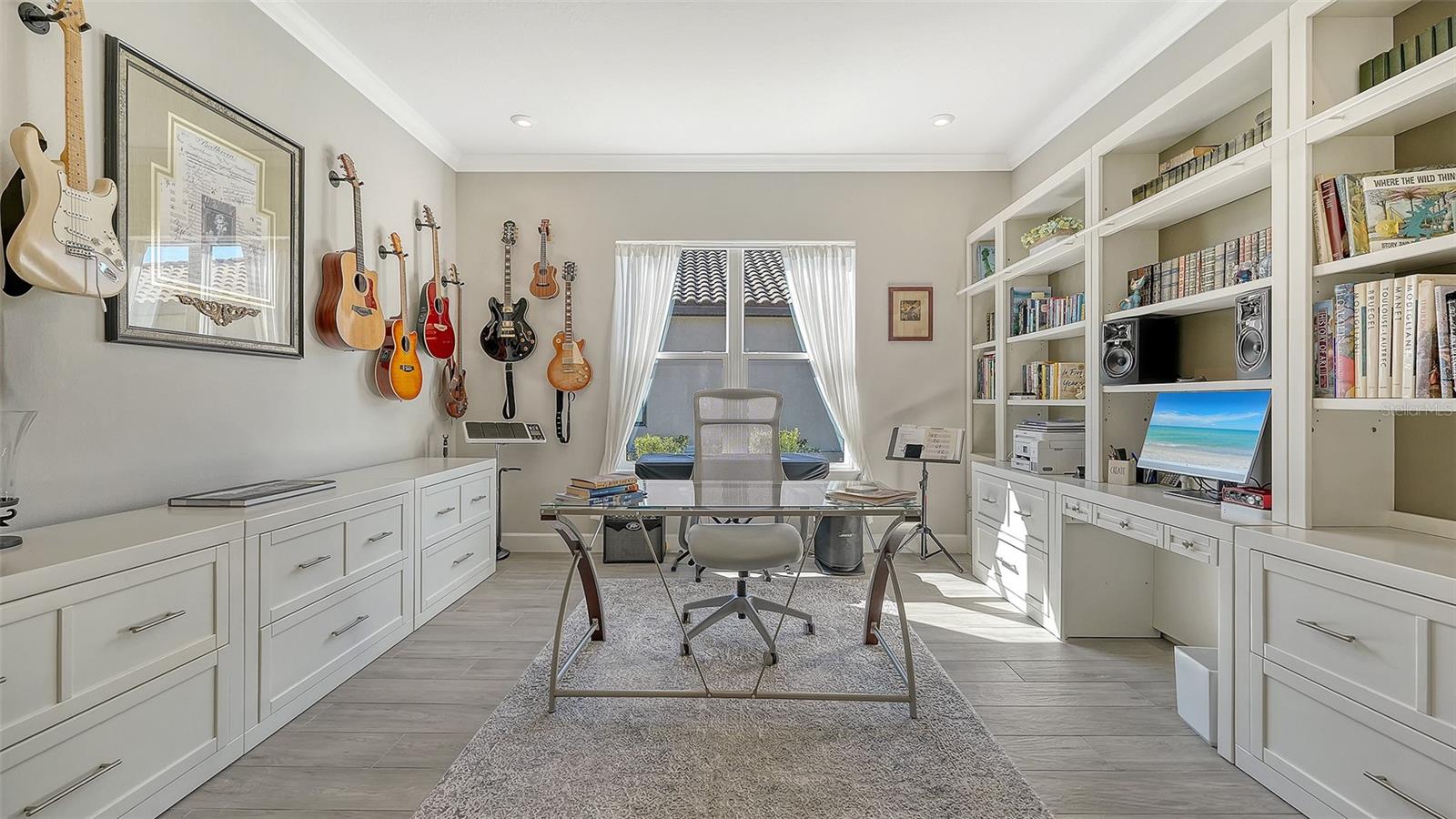 ARTISAN LAKES - Residential