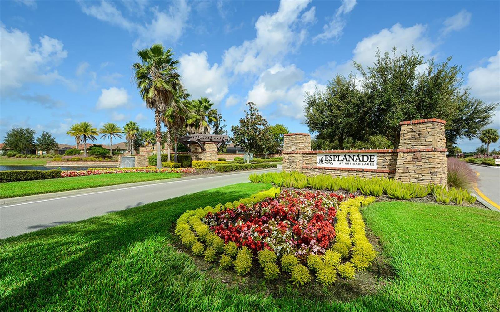 ARTISAN LAKES - Residential