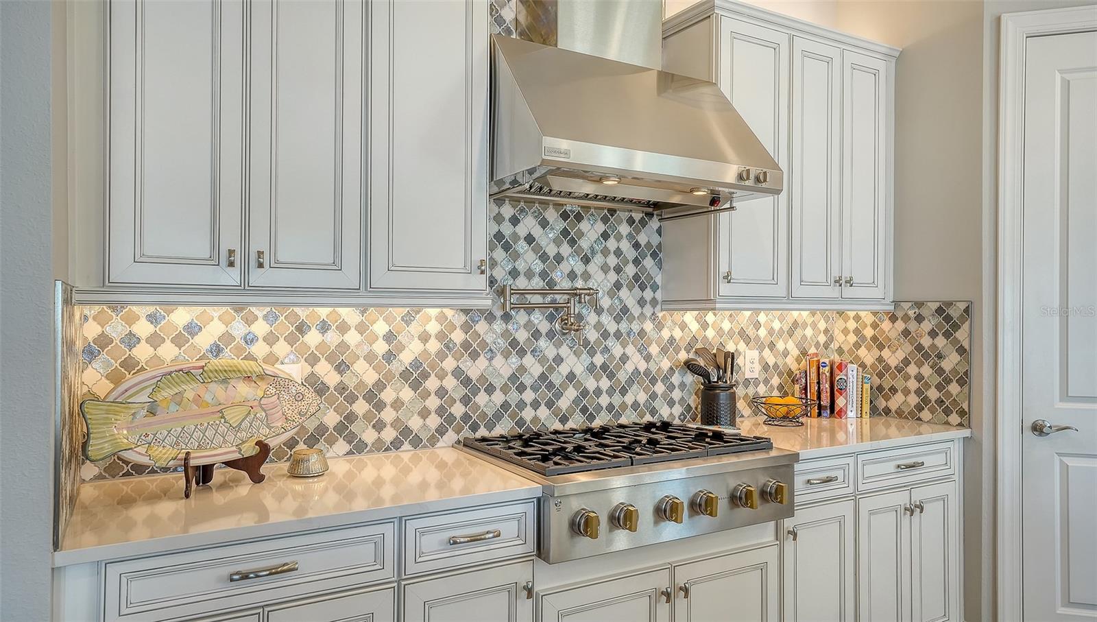 ARTISAN LAKES - Residential