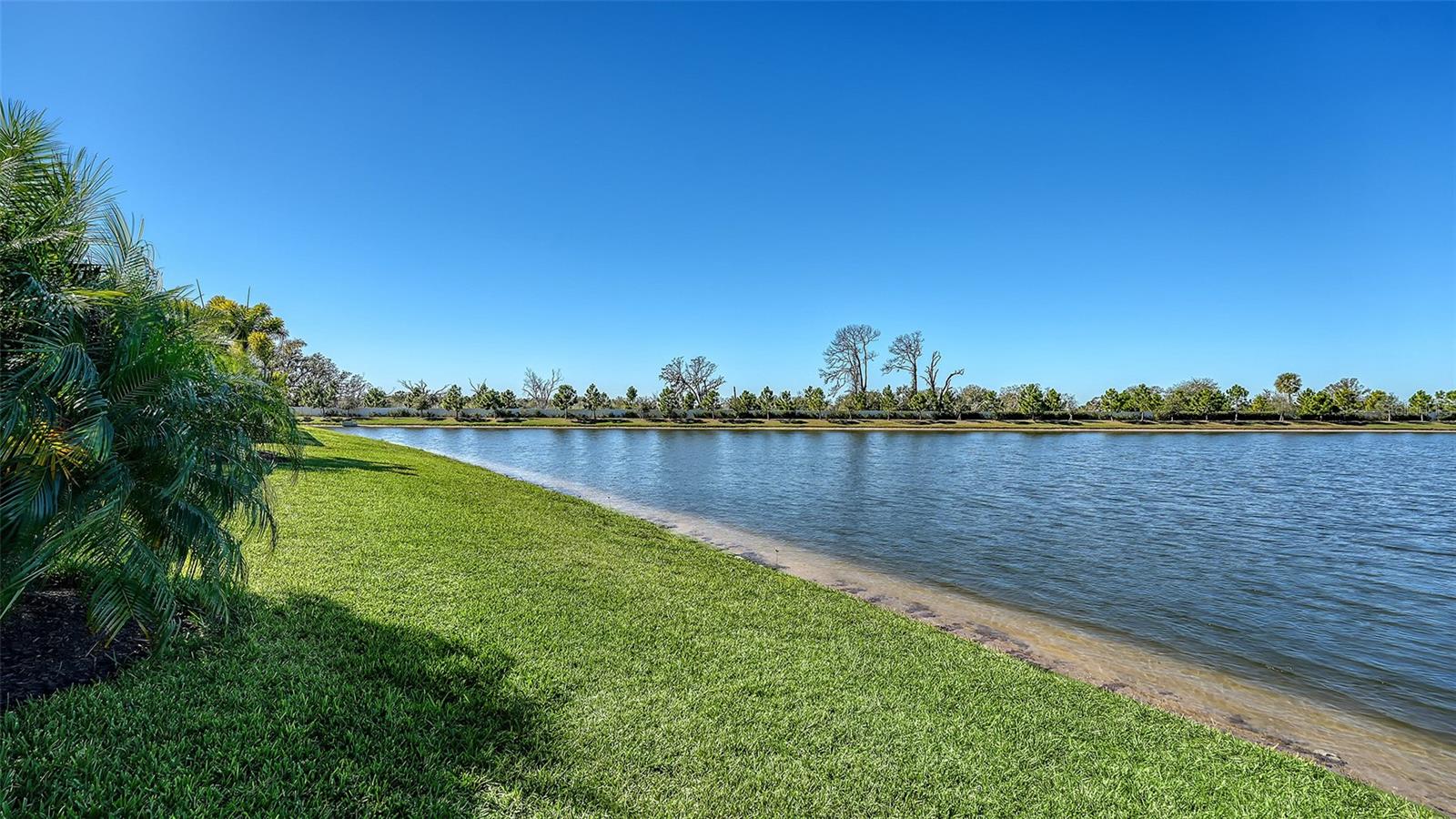 ARTISAN LAKES - Residential