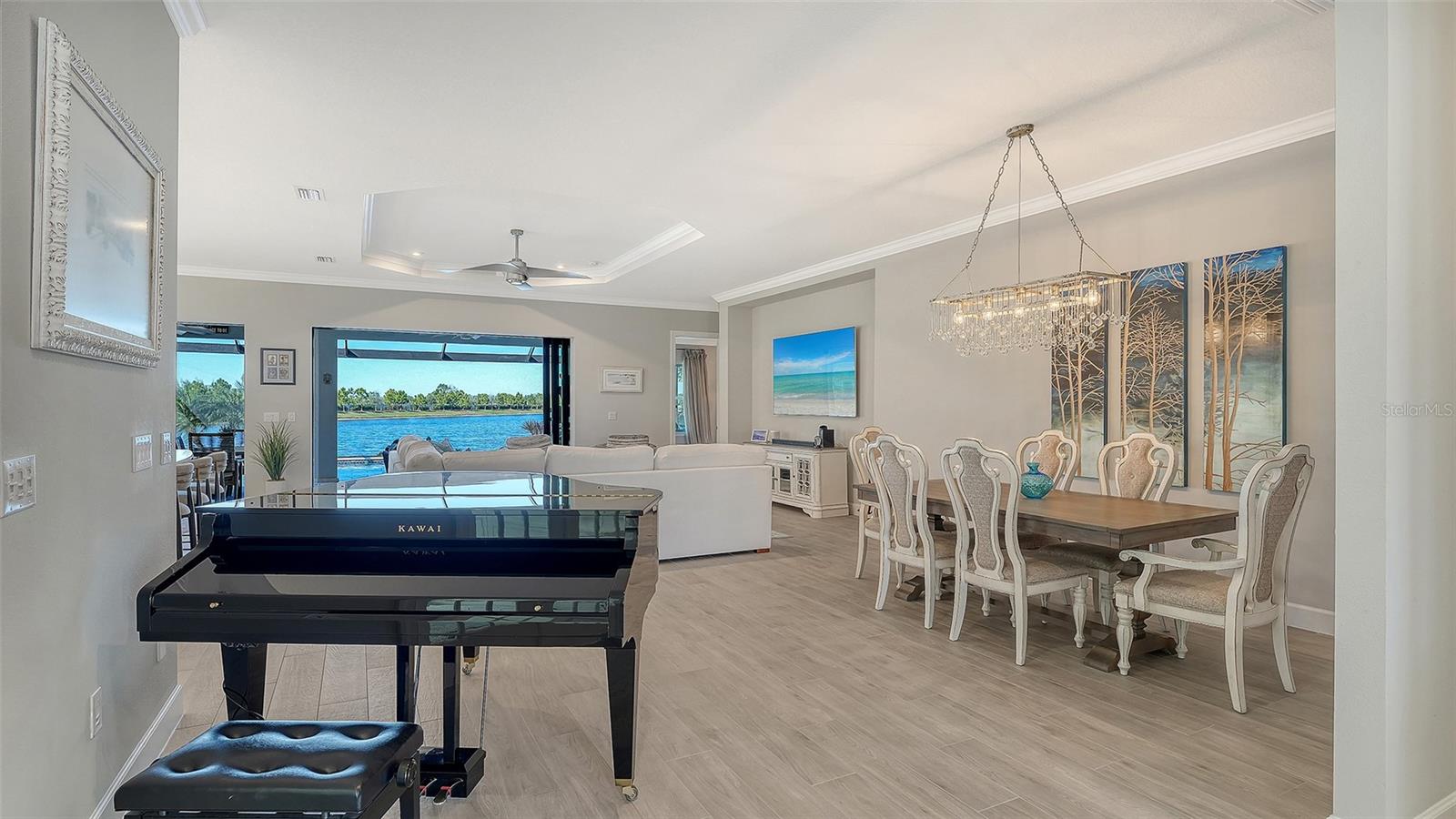 ARTISAN LAKES - Residential