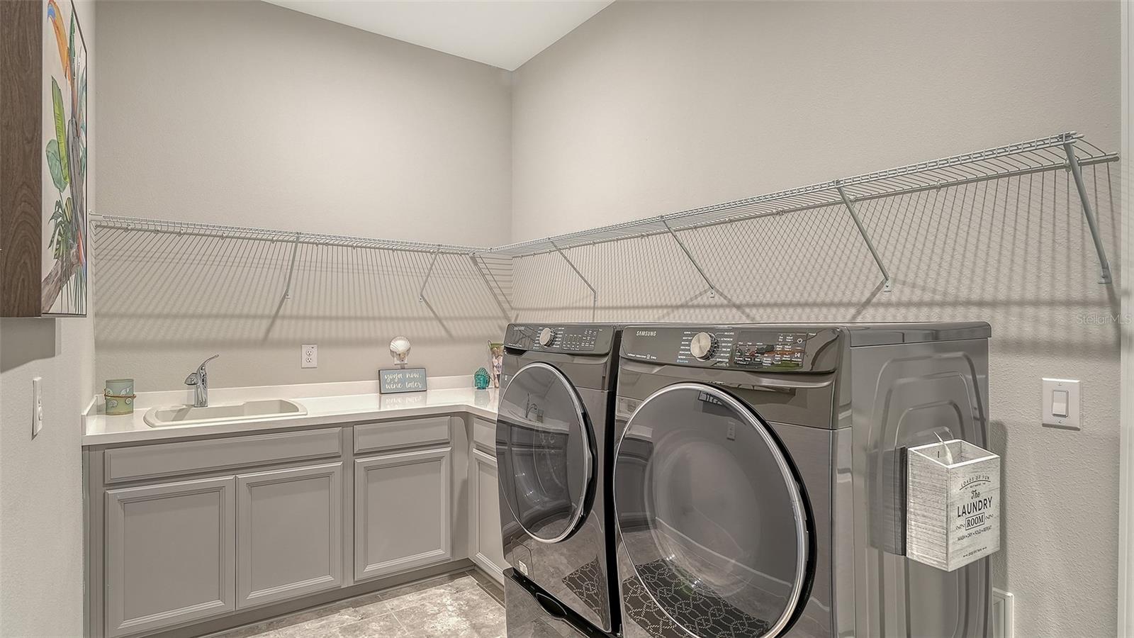 ARTISAN LAKES - Residential