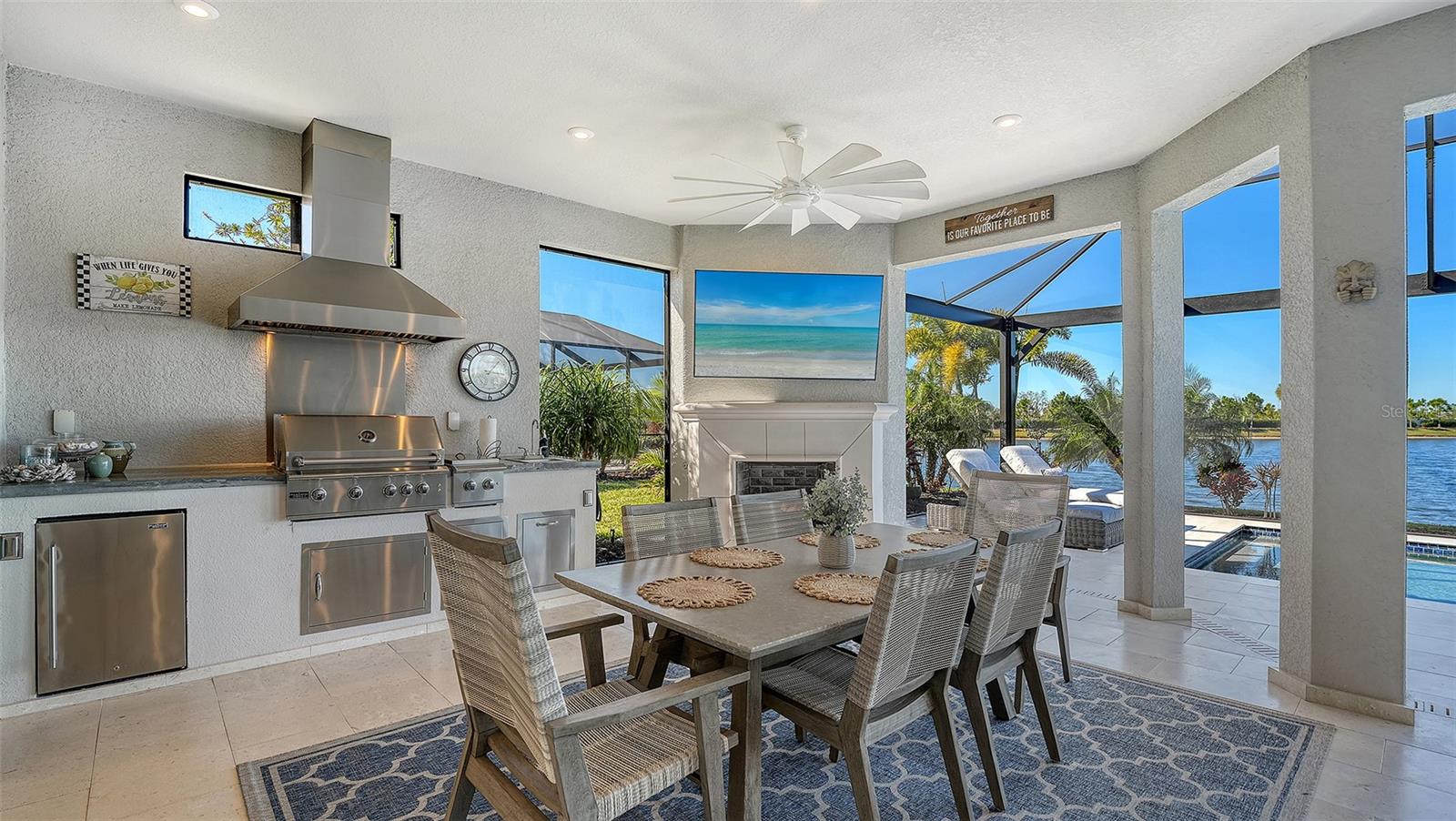 ARTISAN LAKES - Residential