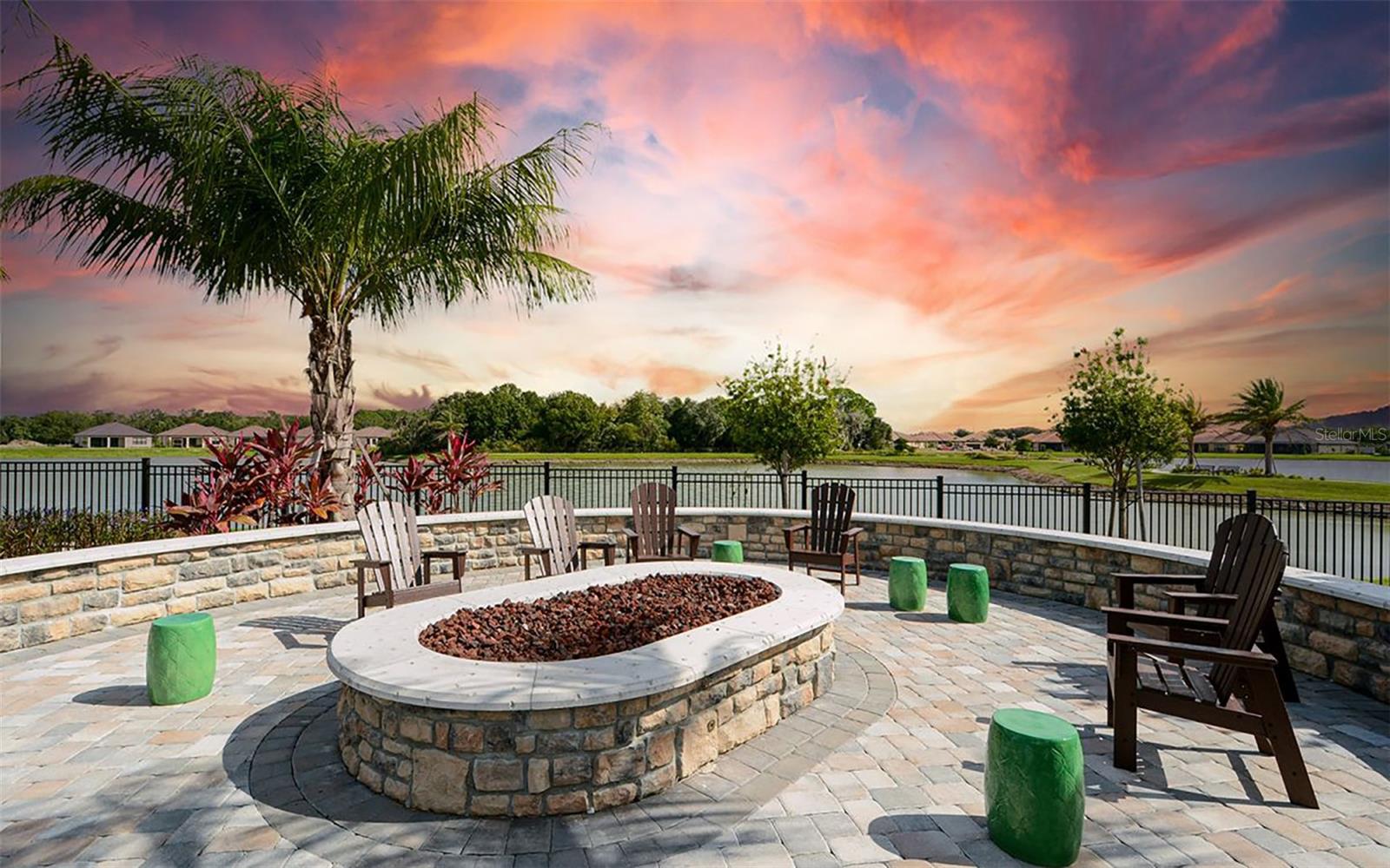 ARTISAN LAKES - Residential