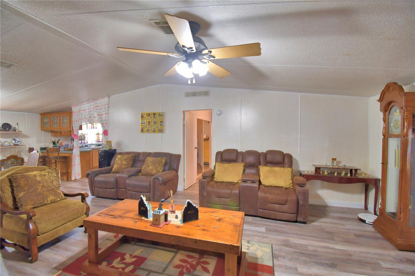 TIGER CREEK GROVES - Residential