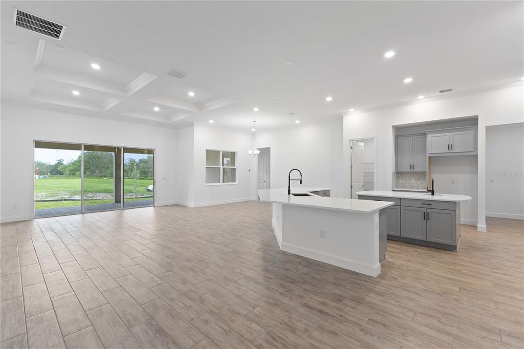 Photo of 5983 Blakeney Loop, Apollo Beach, FL 33572 (MLS # O6151186)