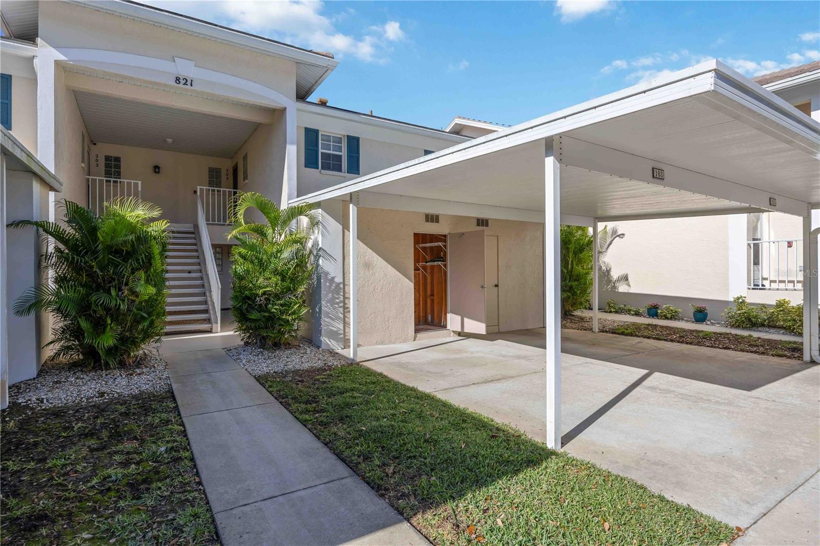 GARDENS 04 ST ANDREWS PARK AT PLANTATION THE - Residential