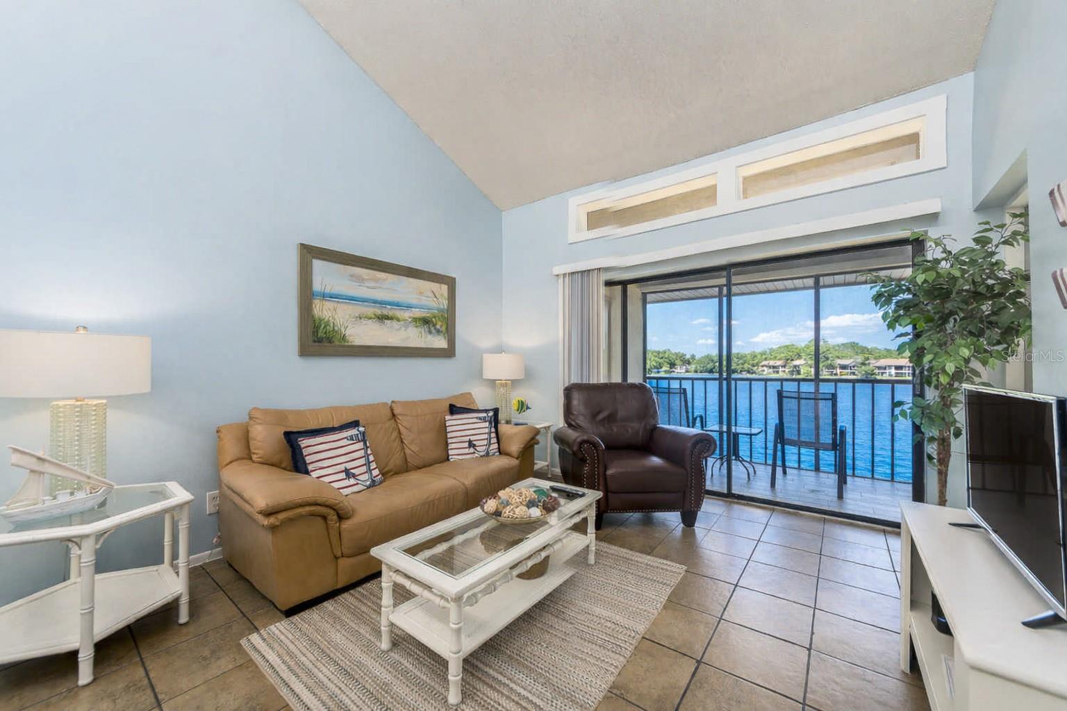 304 WOODLAKE WYNDE 304