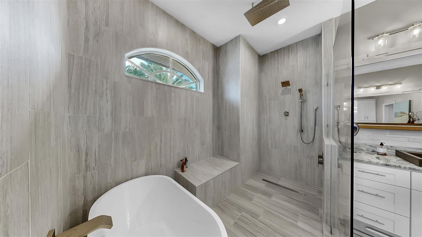 SYMPHONY ISLES UNIT FOUR - Residential