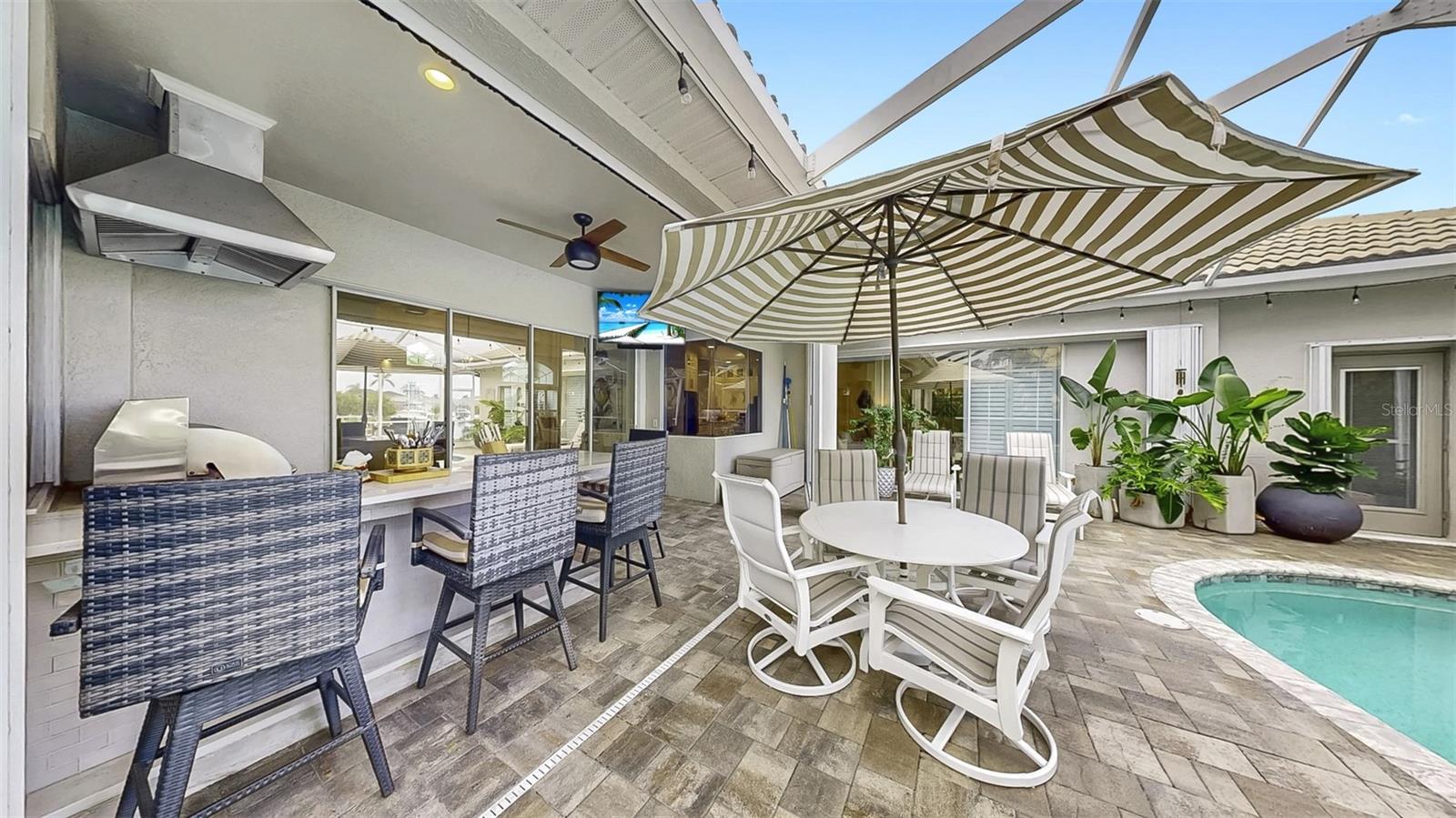 SYMPHONY ISLES UNIT FOUR - Residential
