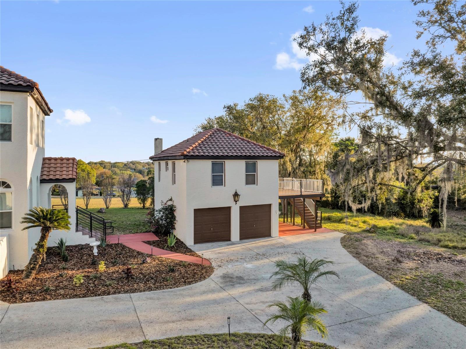 802 S 10TH STREET