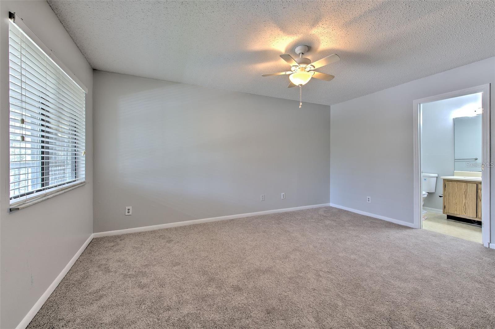 STONE CREEK POINTE A CONDOMINI - Residential