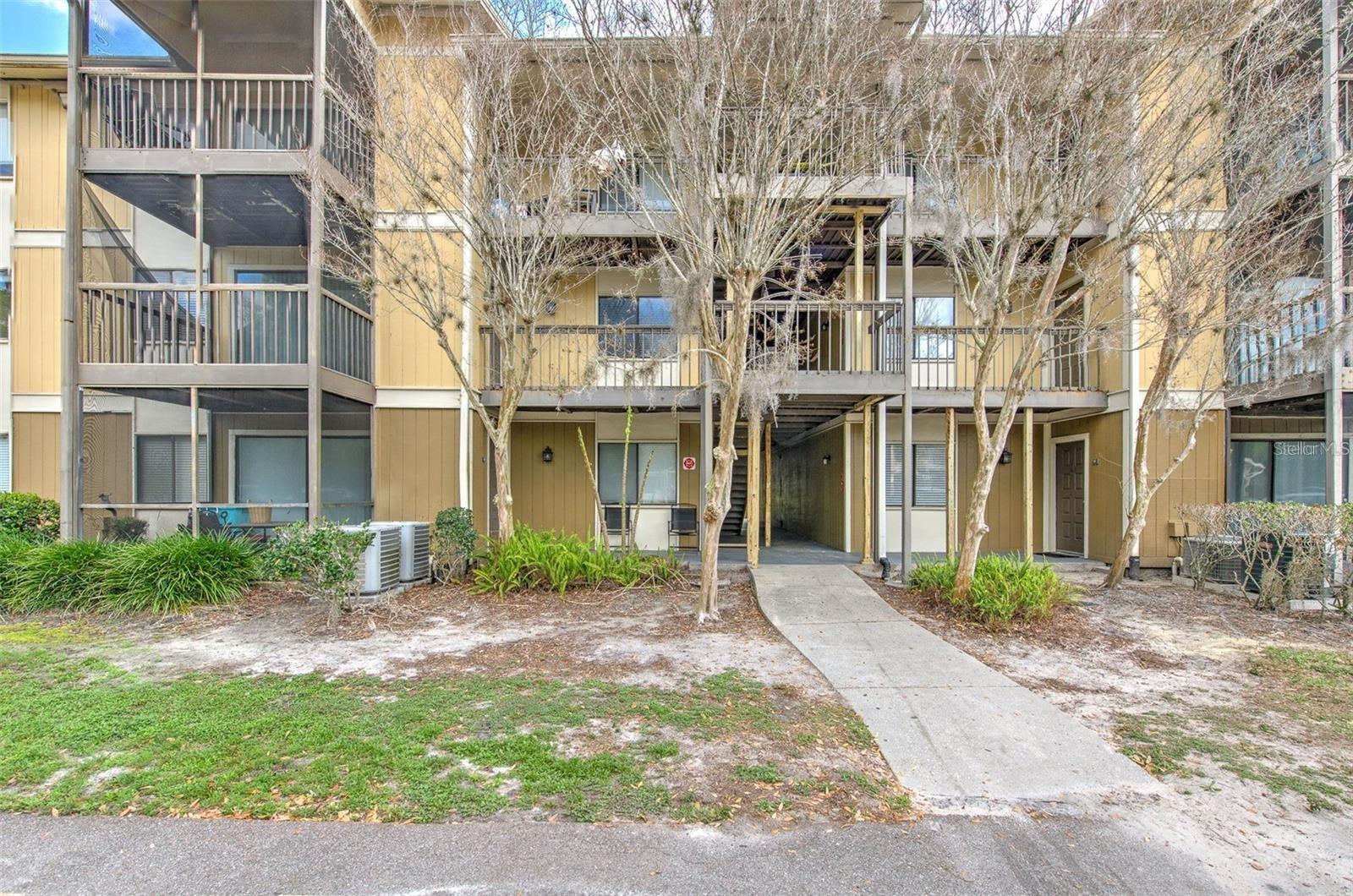 STONE CREEK POINTE A CONDOMINI - Residential