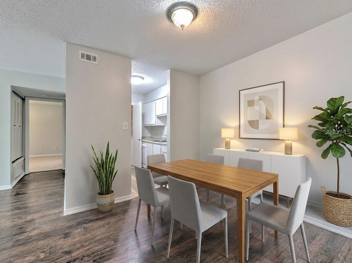 STONE CREEK POINTE A CONDOMINI - Residential