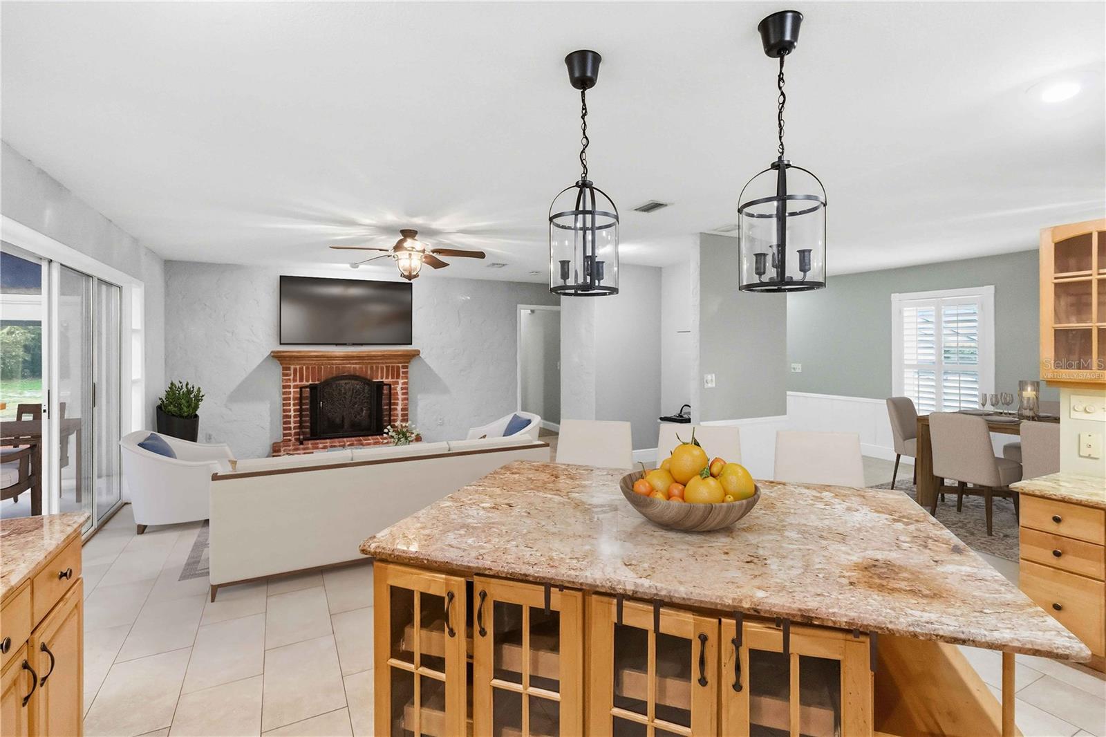 5304 ROSECREST CIRCLE