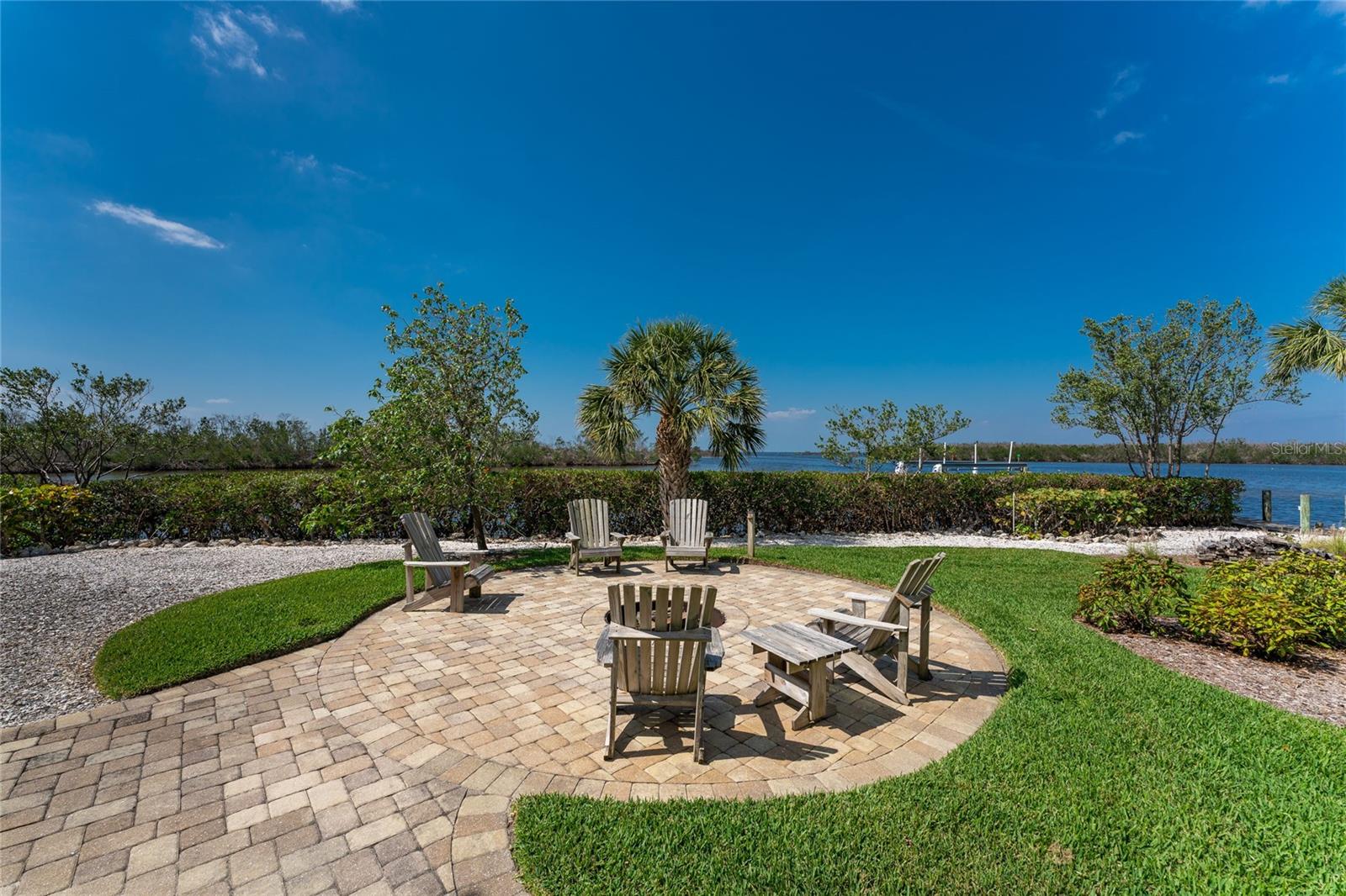 PIRATE HARBOR 01 - Residential