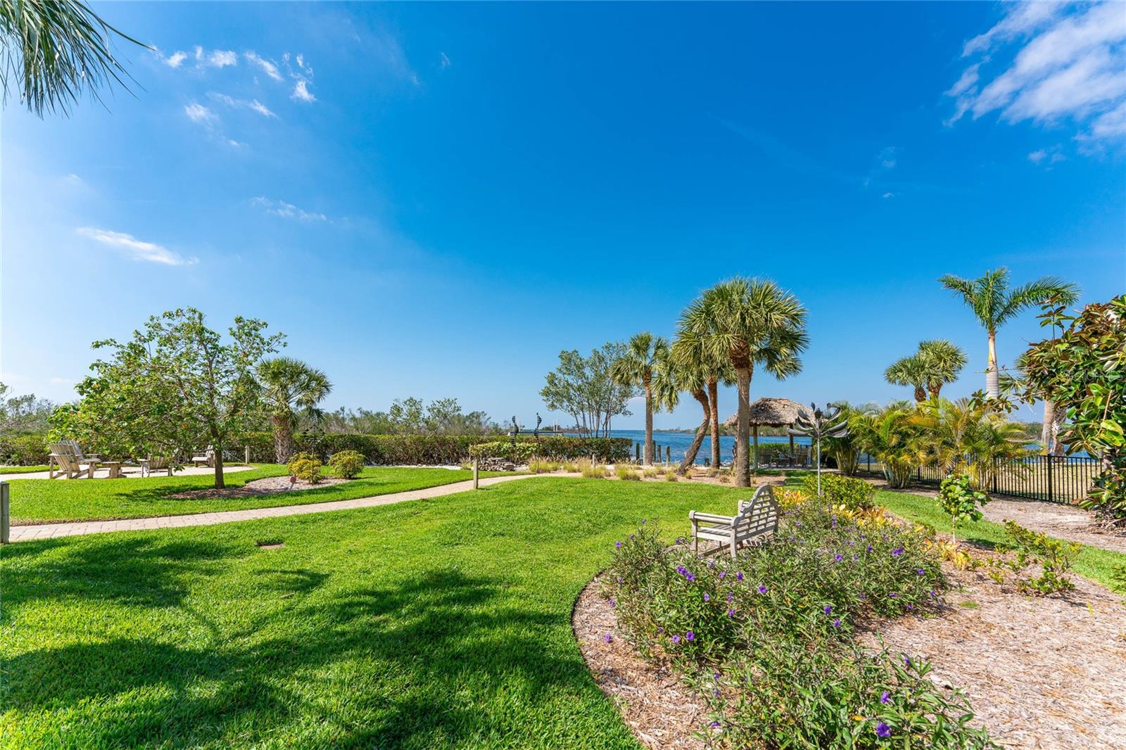 PIRATE HARBOR 01 - Residential