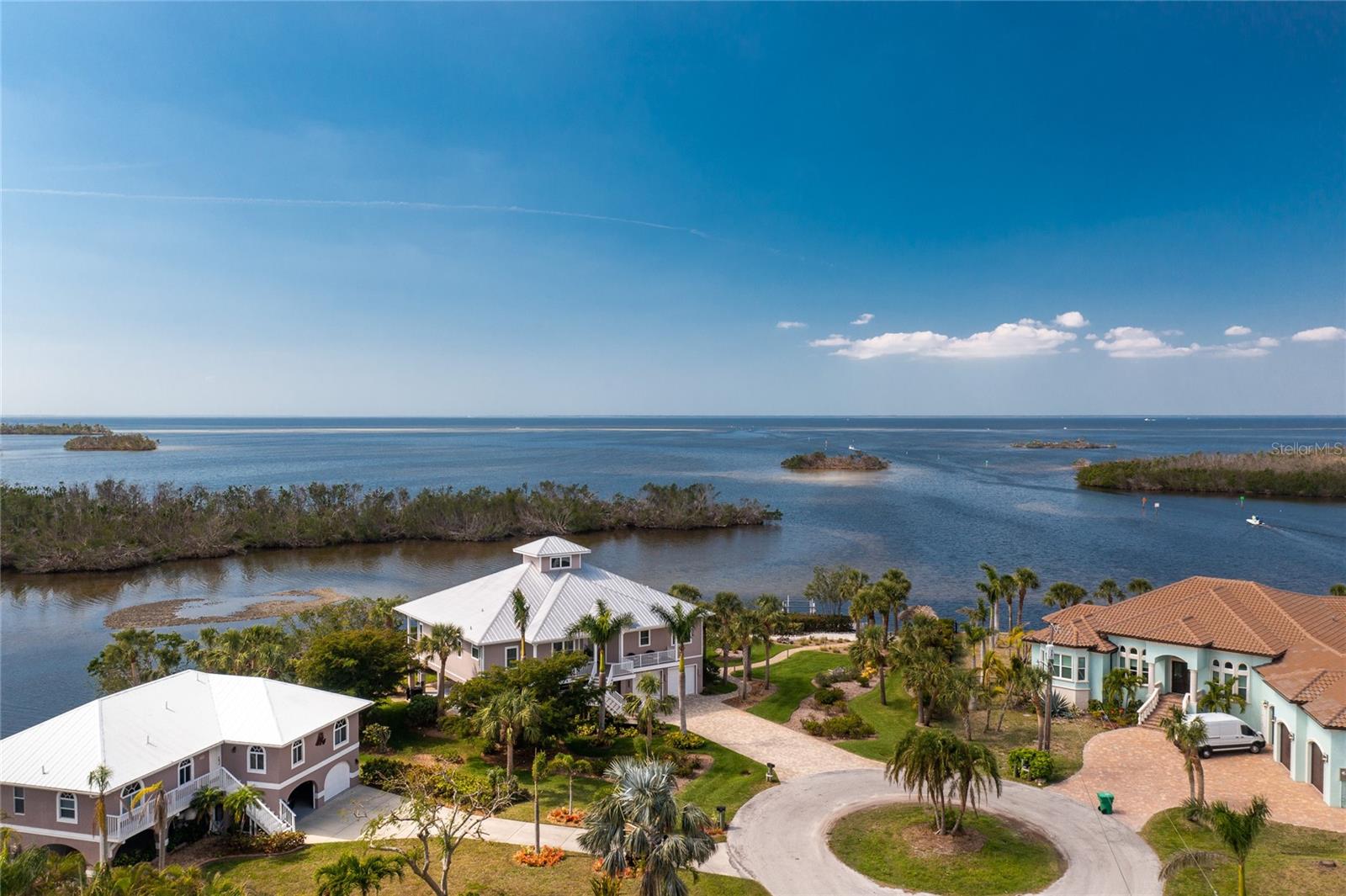 PIRATE HARBOR 01 - Residential