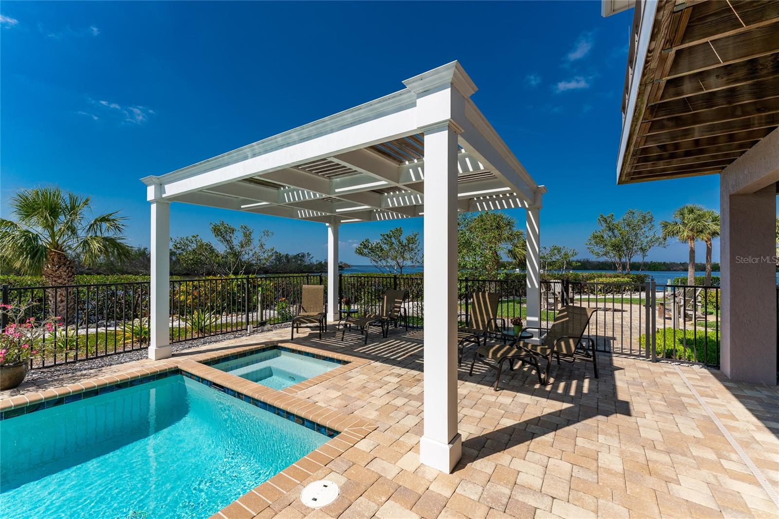 PIRATE HARBOR 01 - Residential