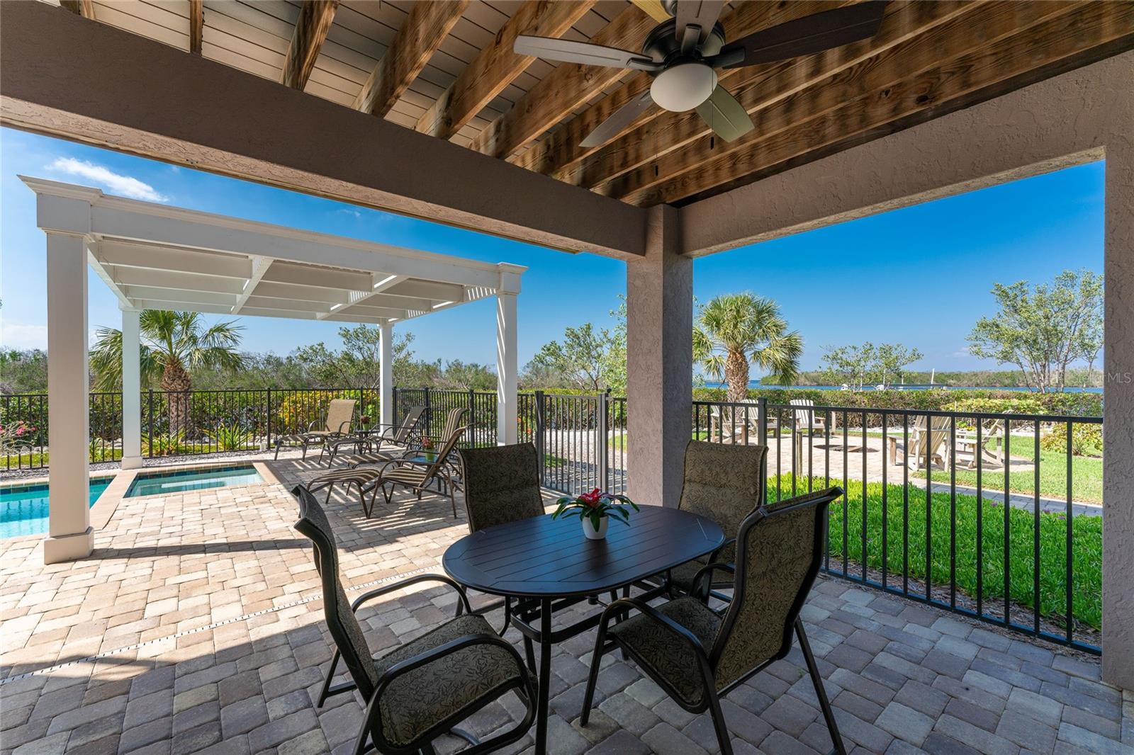 PIRATE HARBOR 01 - Residential