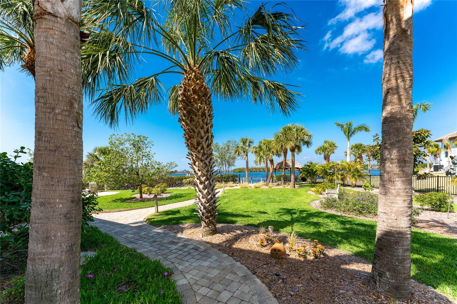 PIRATE HARBOR 01 - Residential