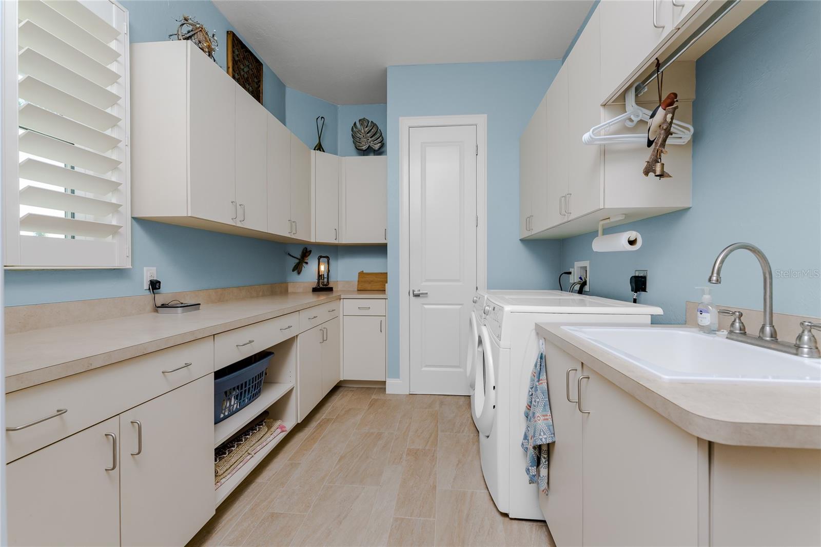 PIRATE HARBOR 01 - Residential