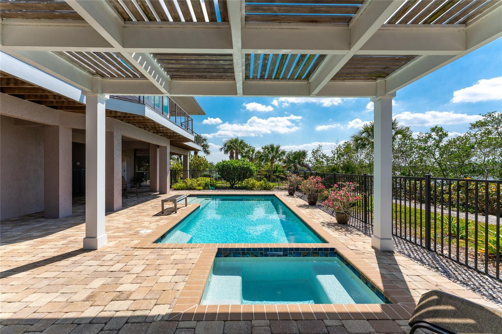 PIRATE HARBOR 01 - Residential