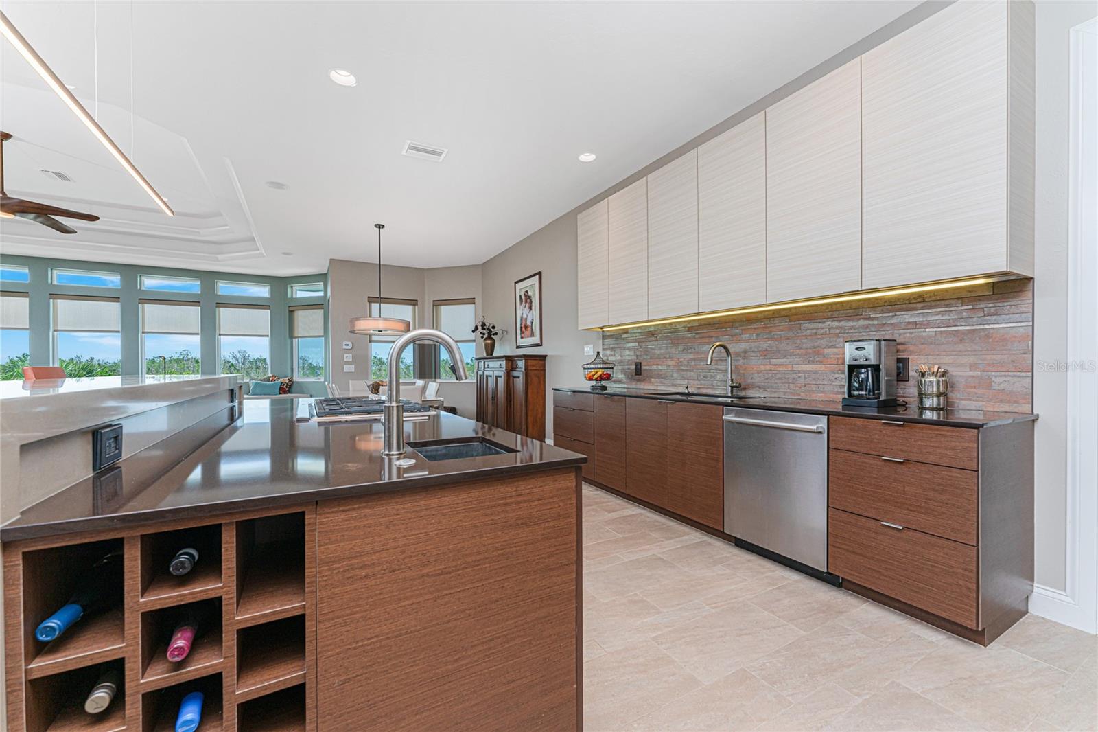 PIRATE HARBOR 01 - Residential