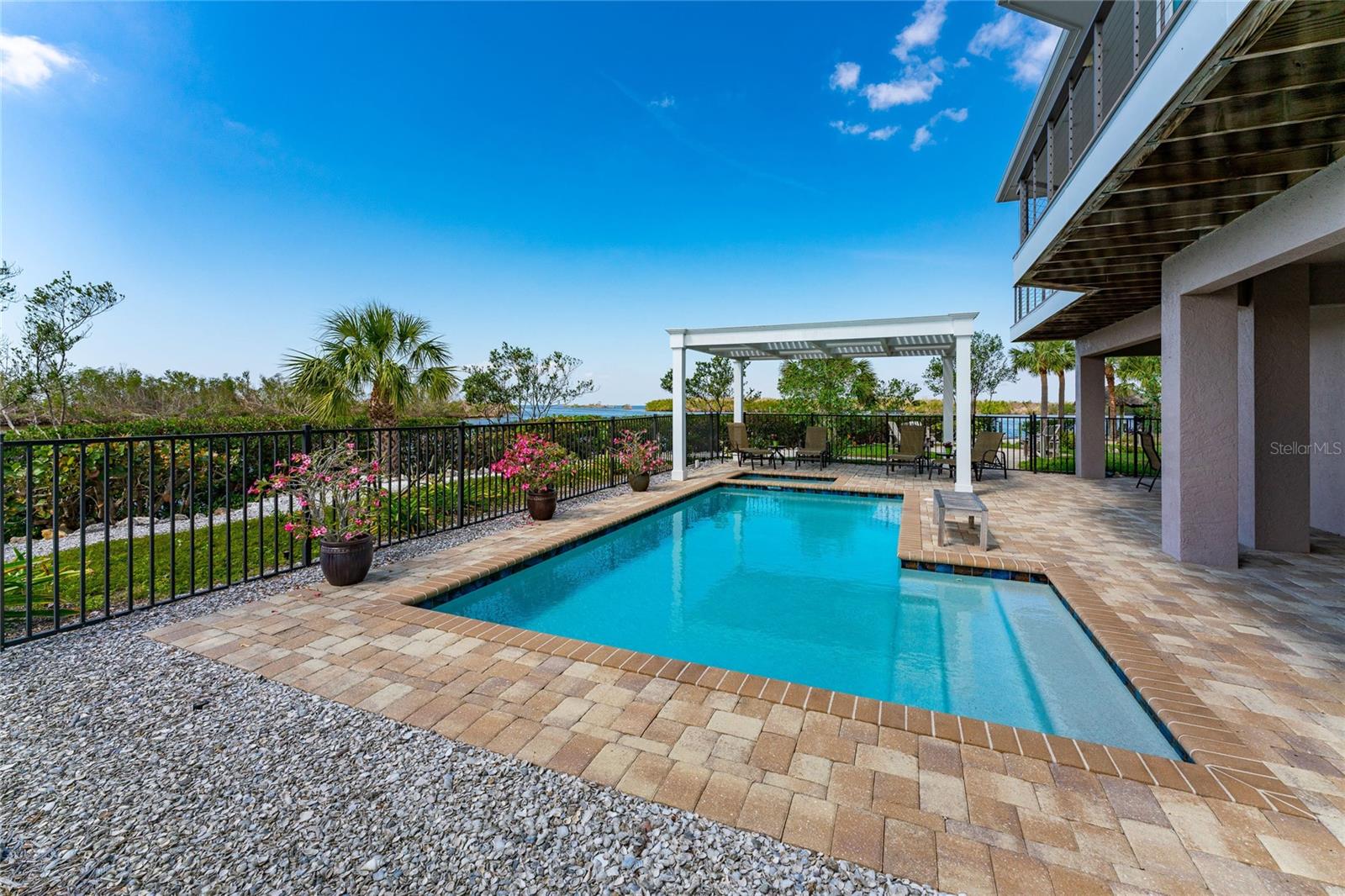 PIRATE HARBOR 01 - Residential